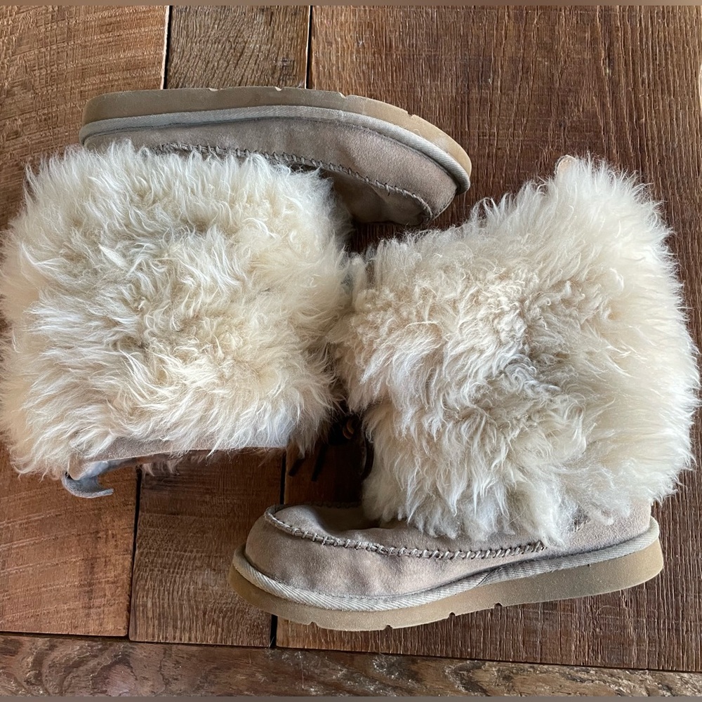 Vintage Classic Ugg Rainier Suede Fur Boots 7